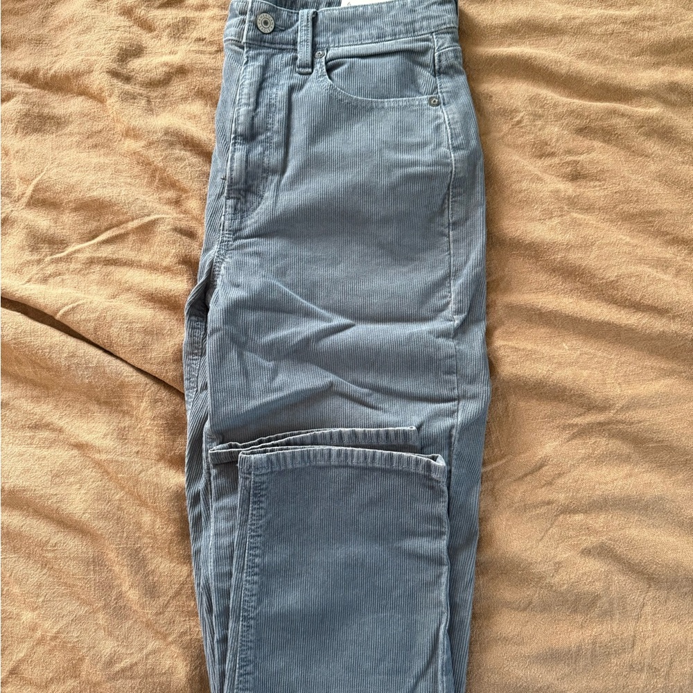 American Eagle Corduroy Mom Straight Jean